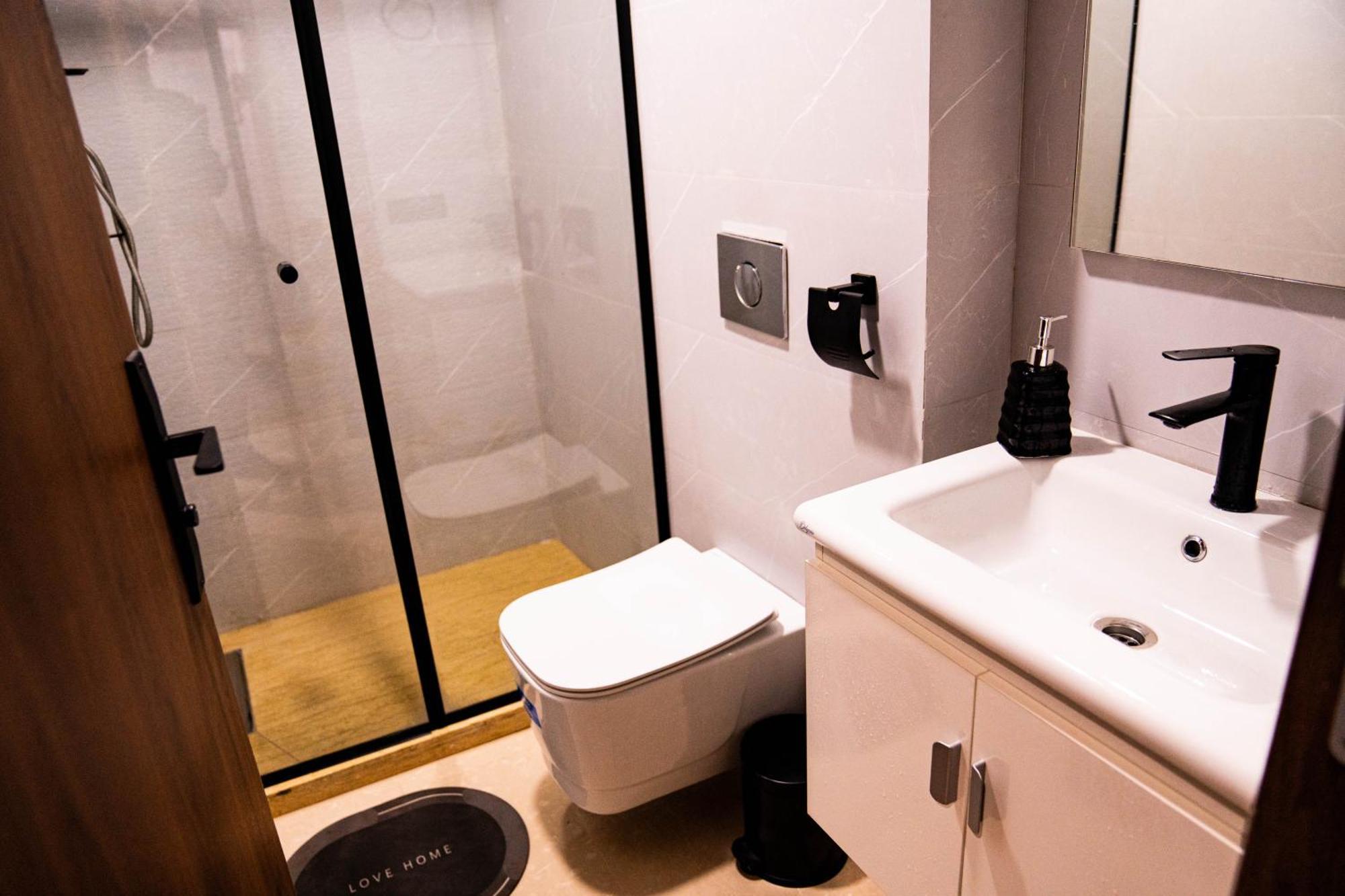 R103- Comfy And Spatious 1 Bedroom With Breathtaking View - Belvedere *